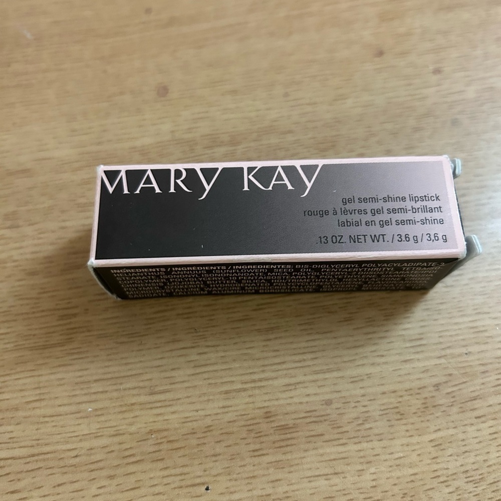 Mary Kay Pink Lipstick Vibrant Color Long-lasting Formula